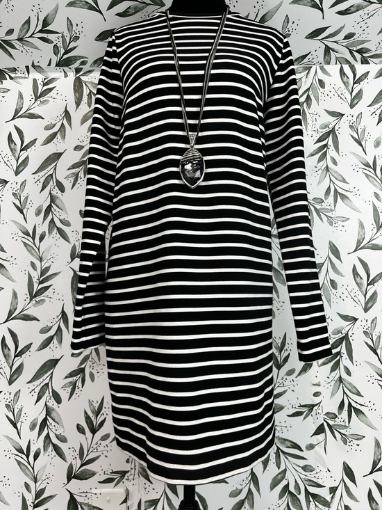 LOFT Dresses & Skirts - LOFT Striped Black White Crew Neck Long Sleeve Sz M Classic Relaxed Dress #E